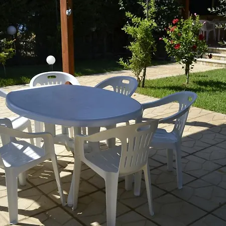 In Recidence A 100 Metri Dal Mare Con Servizio Di Piscina A 100 Metri Vicino Cefalu